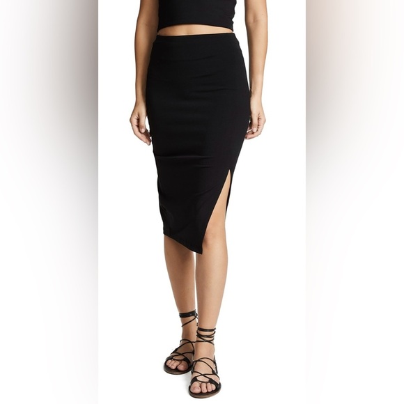 Revolve Susana‎ Monaco Red High Waist Slim Stretch Fitted Skirt NWT Holiday - Picture 1 of 9